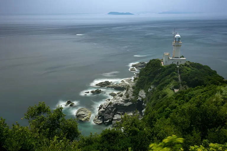 manta point from labuan bajo